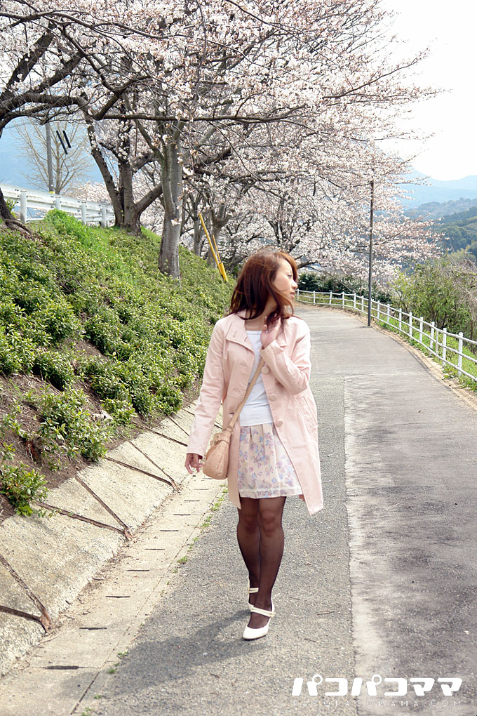  あの美人妊婦と産後の野外露出青姦