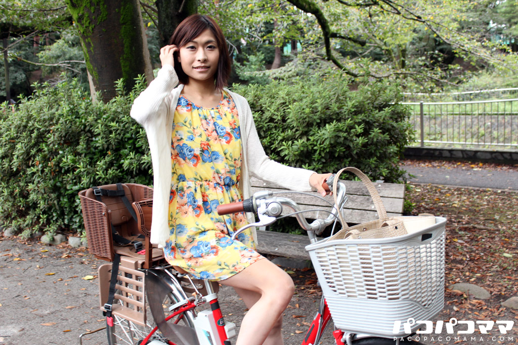  ママチャリ ?薄幸美人の淫汁付きサドル?