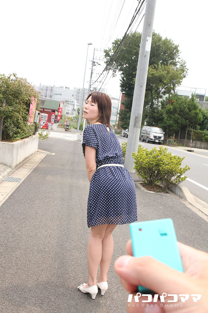  熟女の火遊び飛びっ子装着 ? 開放的セックスに快感！?