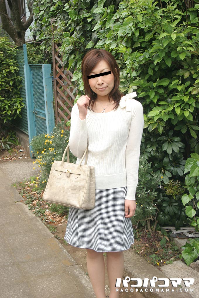  初心な潮吹き若妻